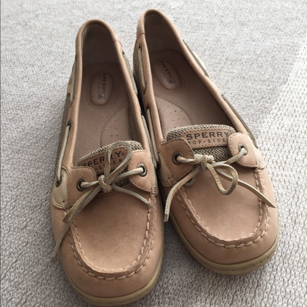 Sperry women’s boat shoes